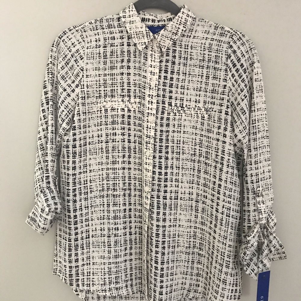 NWT Apt 9 Button Down Blouse Black & White Size XS